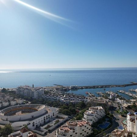 Escape To Estepona Luaran gambar