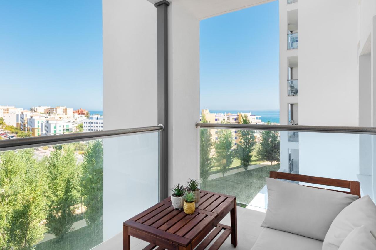 Escape To Estepona Luaran gambar