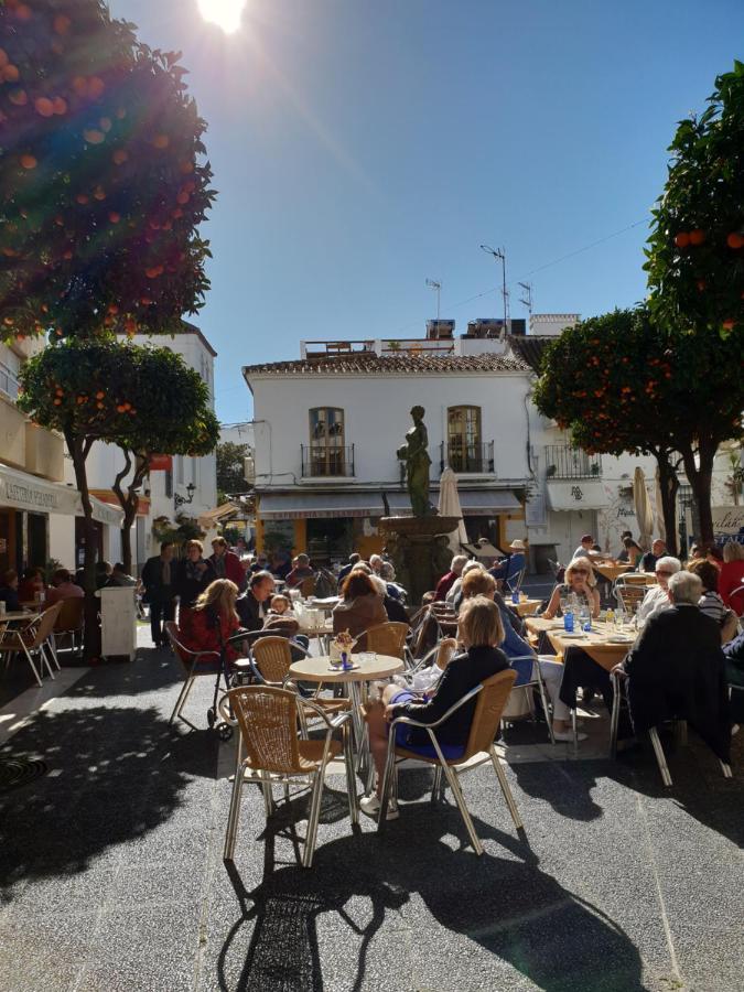 Escape To Estepona Luaran gambar