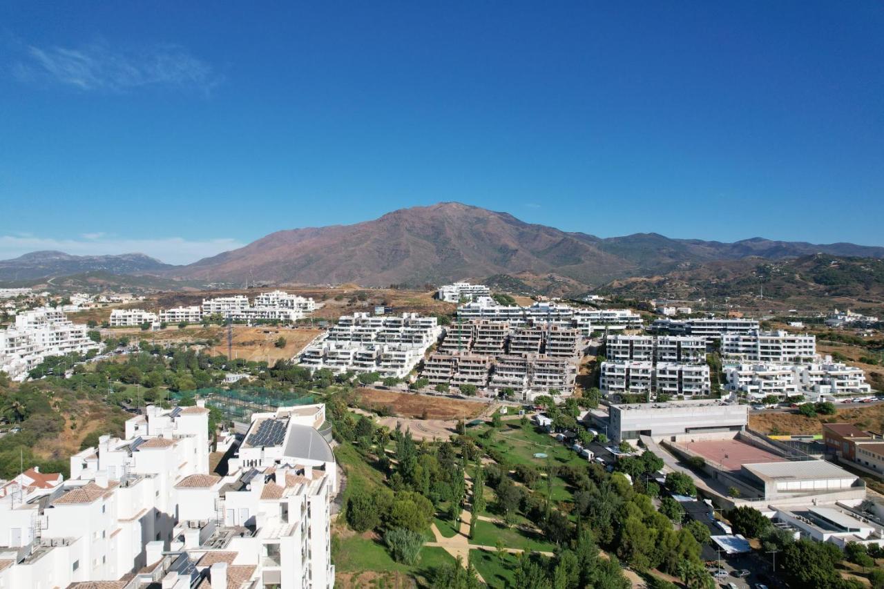 Escape To Estepona Luaran gambar
