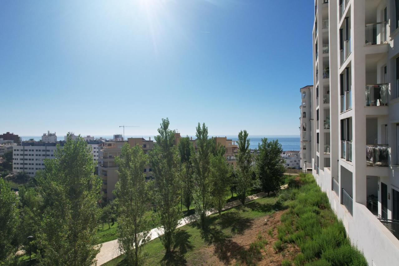 Escape To Estepona Luaran gambar
